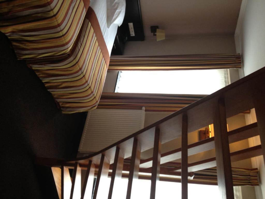 Hotel Giorgi Et Logements Insolites-Jacuzzi Prive Bastogne Exterior photo
